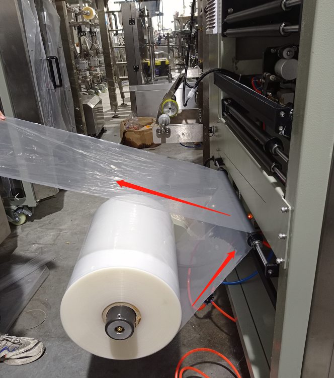 How To Install A Film Roll On A Vertical Packaging Machine