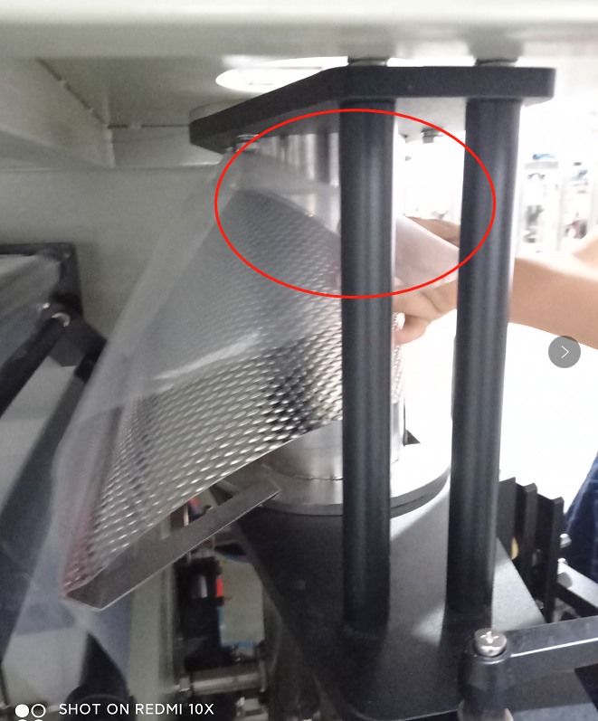 How To Install A Film Roll On A Vertical Packaging Machine