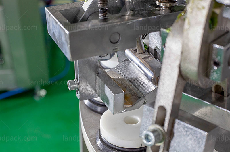 tube filling and sealing machine price