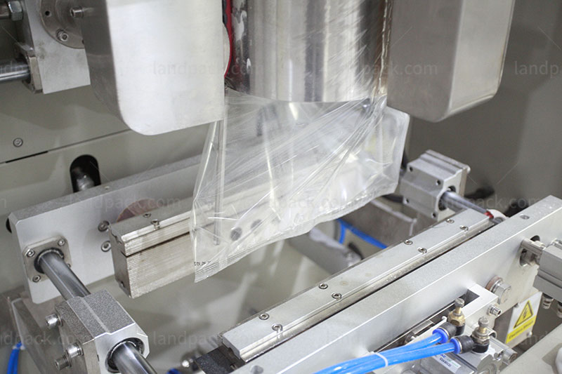 powder pouch packing machine