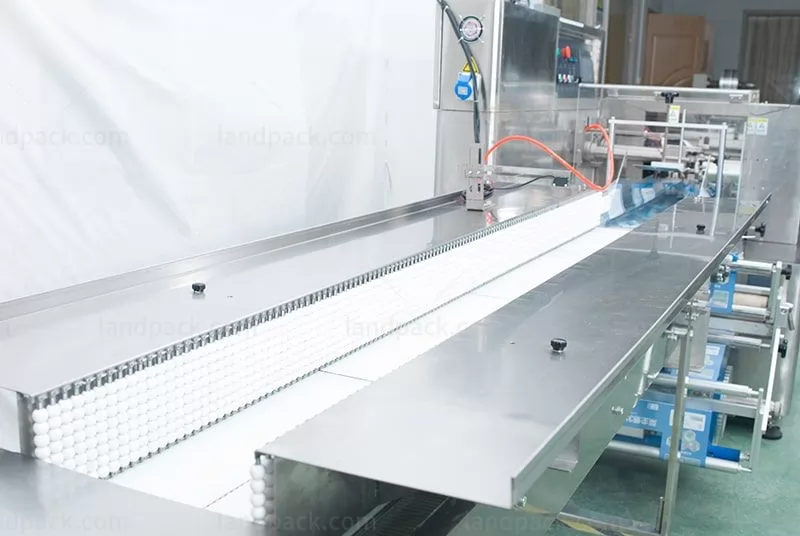 horizontal flow pack machine