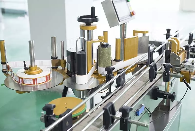 automatic round bottle labeling machine with date printing machine