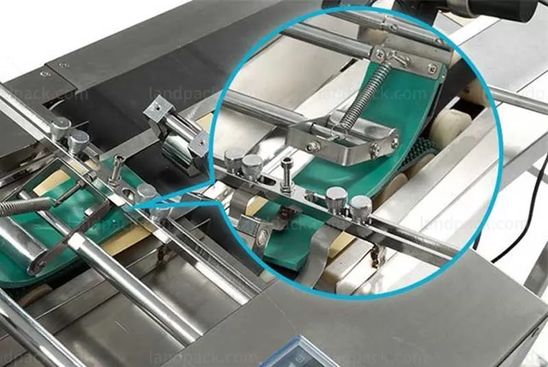 self adhesive sticker labeling machine