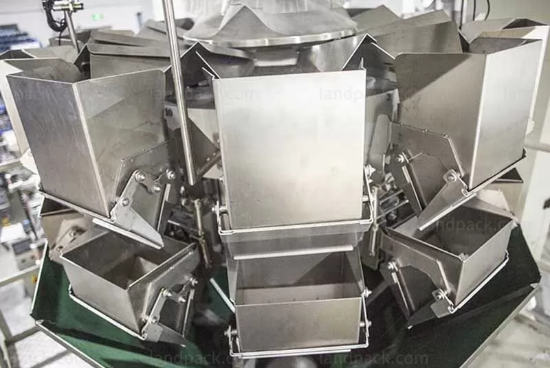 hardware packing machine