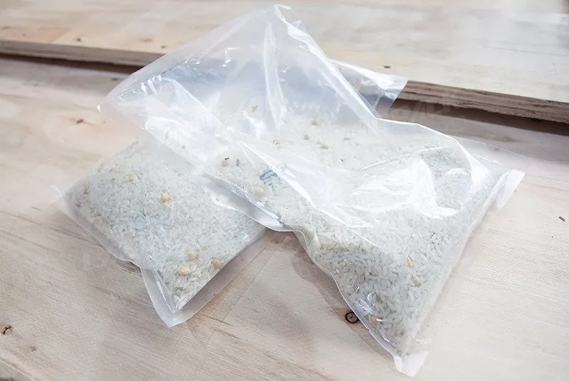 snacks pouch packing machine