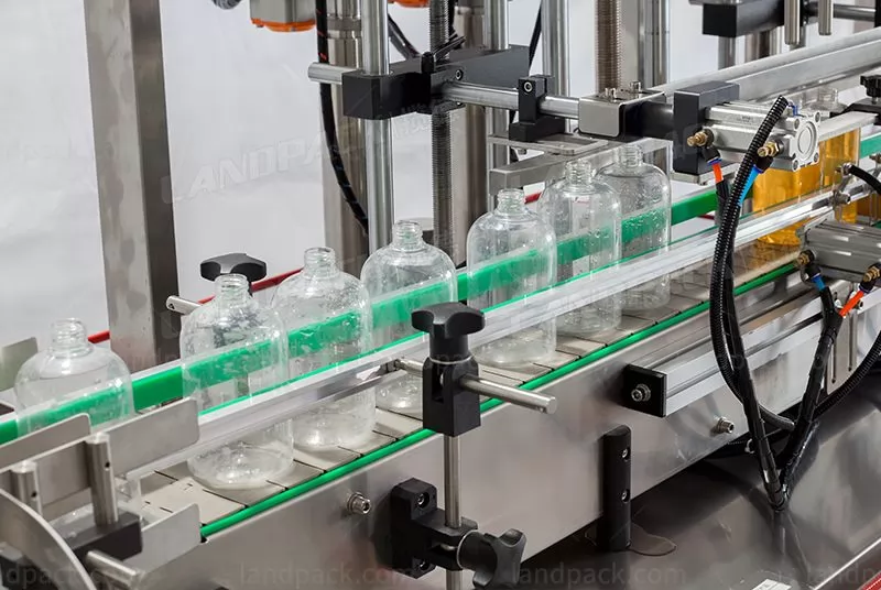 liquid filling machine