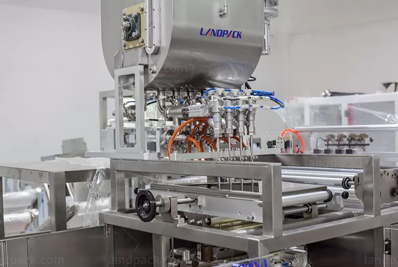 liquid packaging machine 