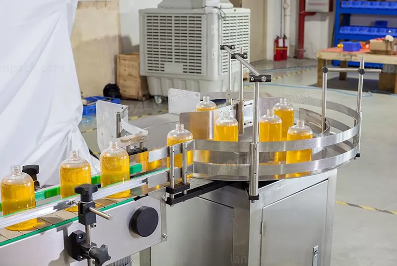 hot sauce bottling machine