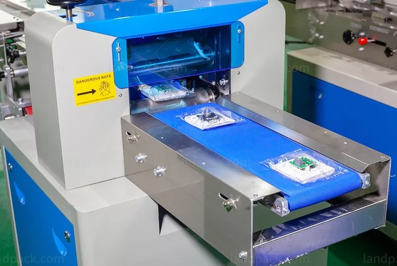 horizontal wrapping machine