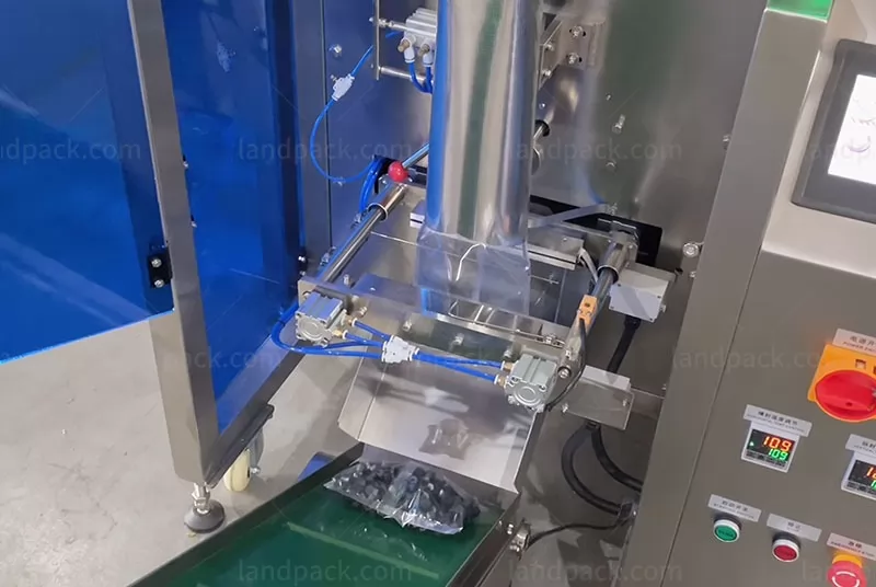screw packaging machine