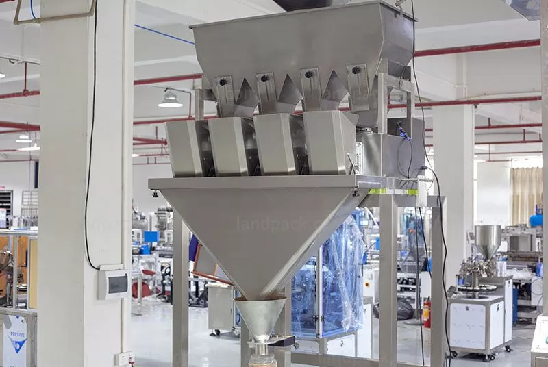 fish feed packaging machine