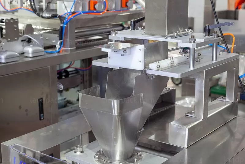 frozen pizza packaging machine