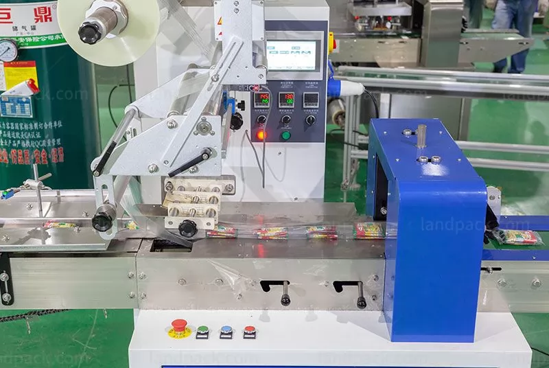 noodles packaging machine