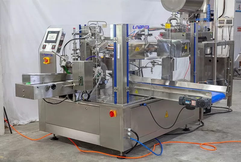 stand pouch packing machine