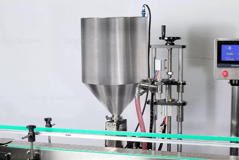 automatic liquid filling machine