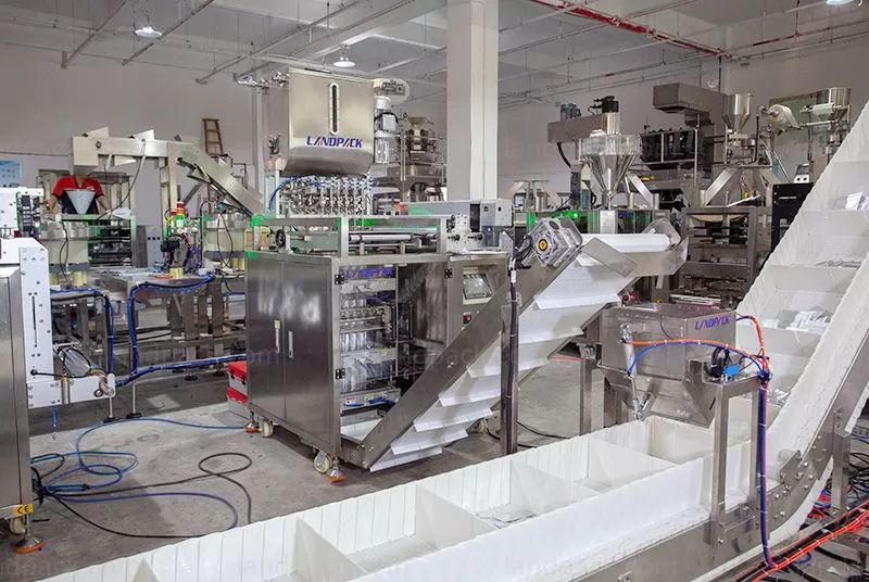 liquid sachet packaging machine