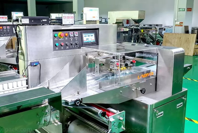 spoon packing machine