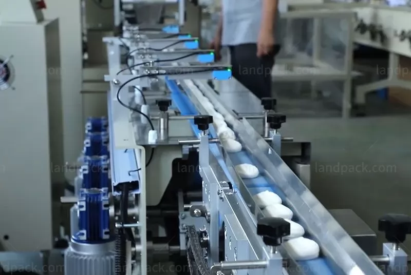 horizontal wrapping machine