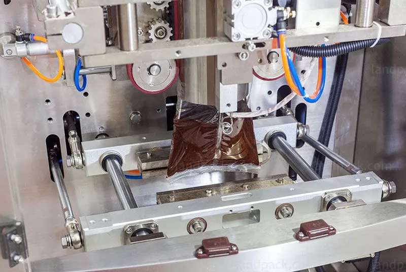 sauce pouch packing machine