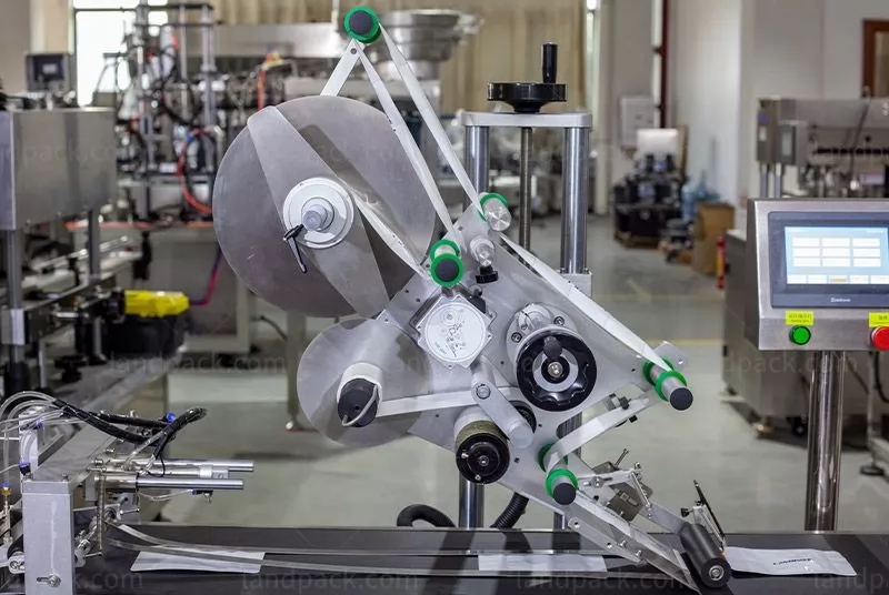 flat pouch labeling machine