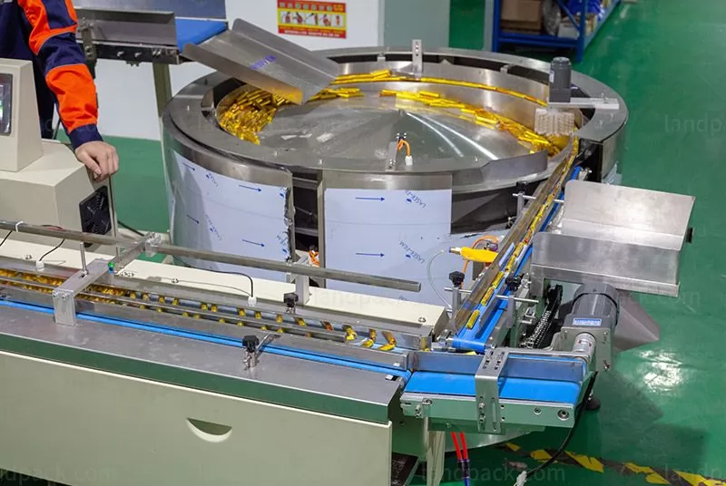 multi pack biscuit packing machine