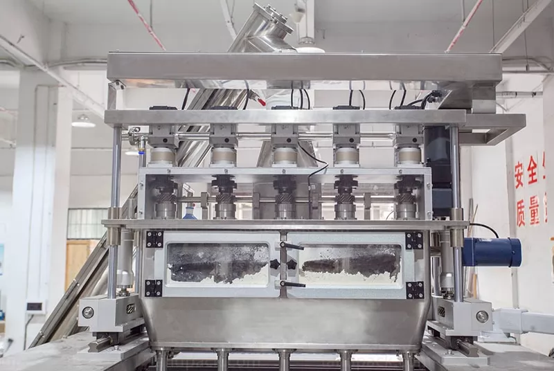 sachet filling and sealing machine