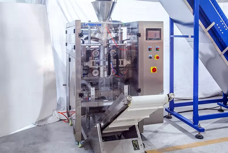 corn puff packing machine
