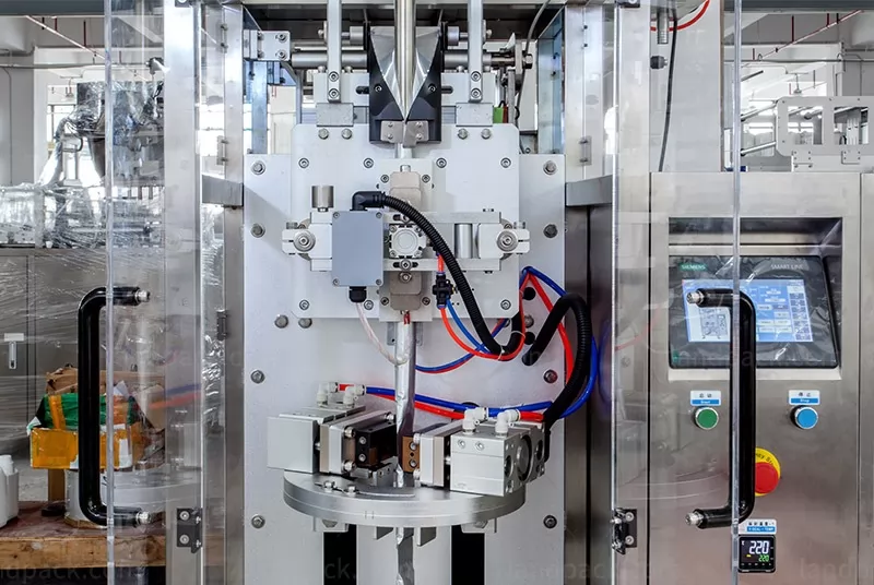 liquid packaging machine manufacturers