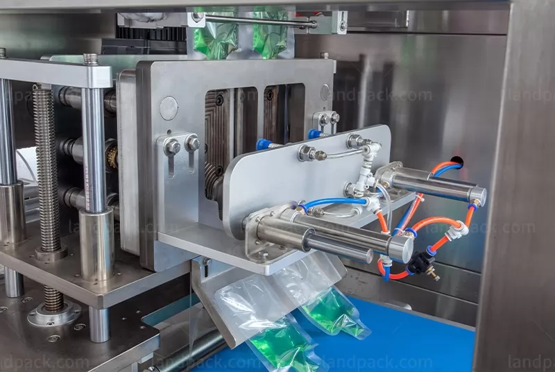 sachet filling and sealing machine