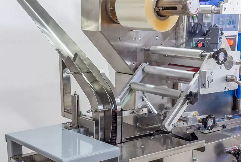 biscuit wrapping machine