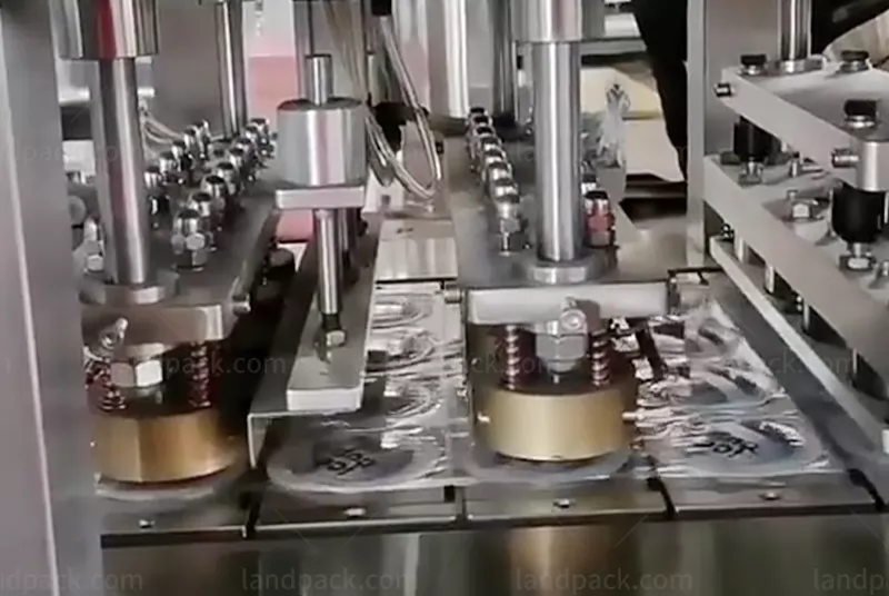 automatic ice packing machine automatic ice packing machine