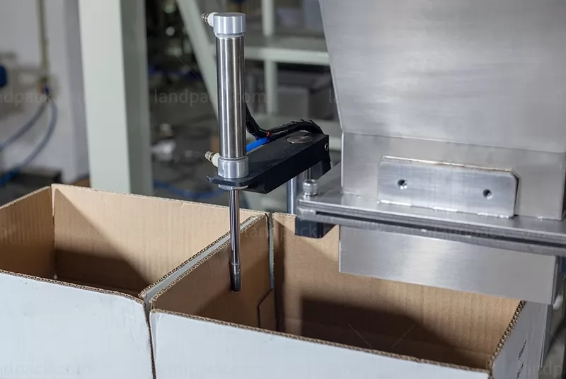 hardware carton packing machine hardware carton packing machine