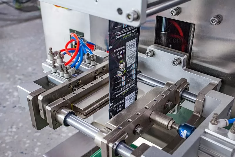 automatic shampoo sachet packing machine automatic shampoo sachet packing machine