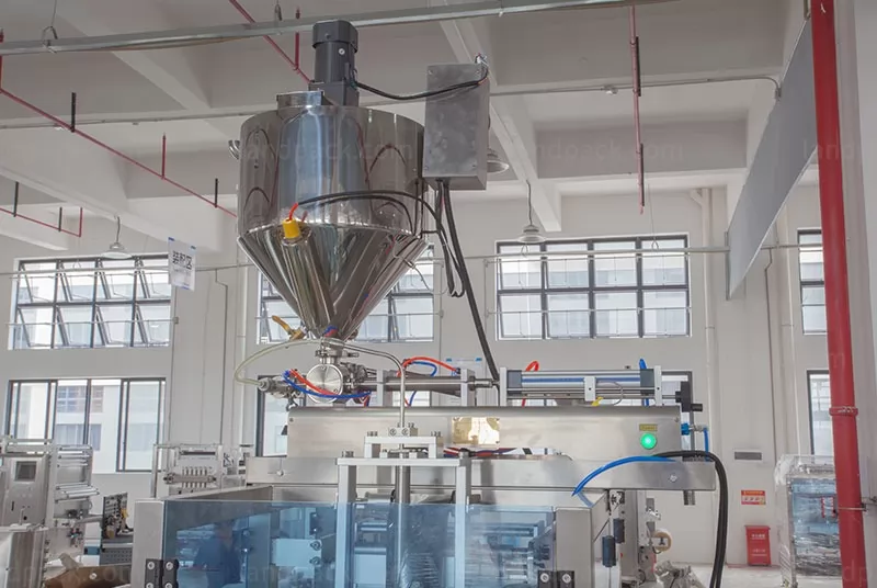 sachet packaging machine