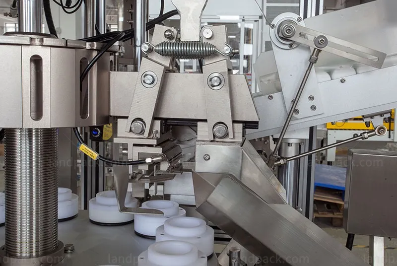 toothpaste filling and sealing machine