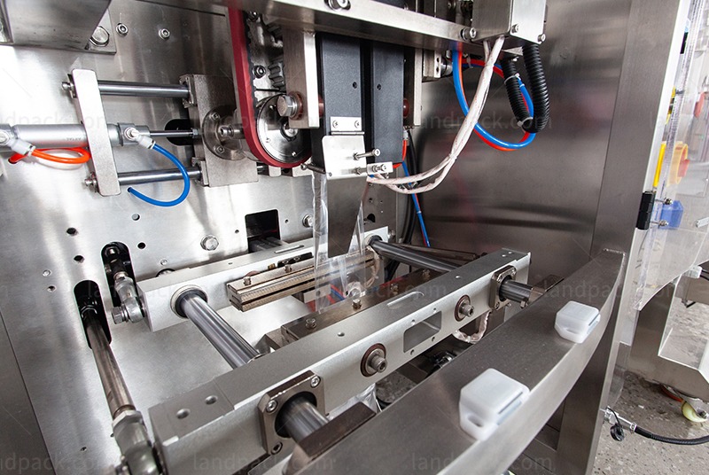 snack food packaging machine snack food packaging machine