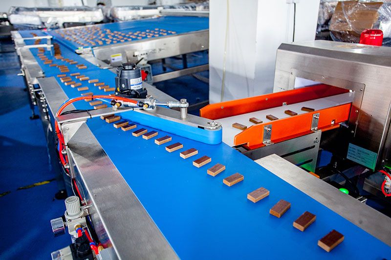High Speed Chocolate Bar 1 2 Horizontal Flow Feeding Packing Machine Line