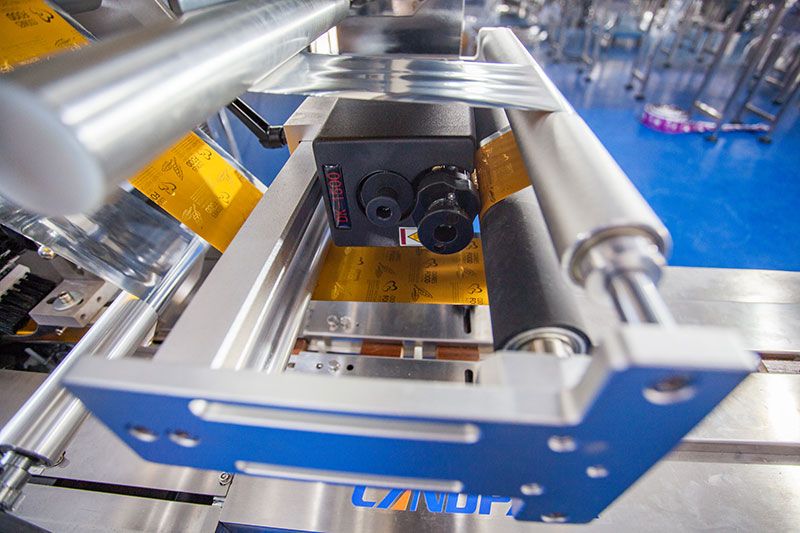 High Speed Chocolate Bar 1 2 Horizontal Flow Feeding Packing Machine Line