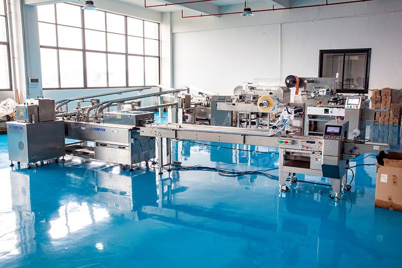 High Speed Feeding And Packing Line For Sandwich Biscuits