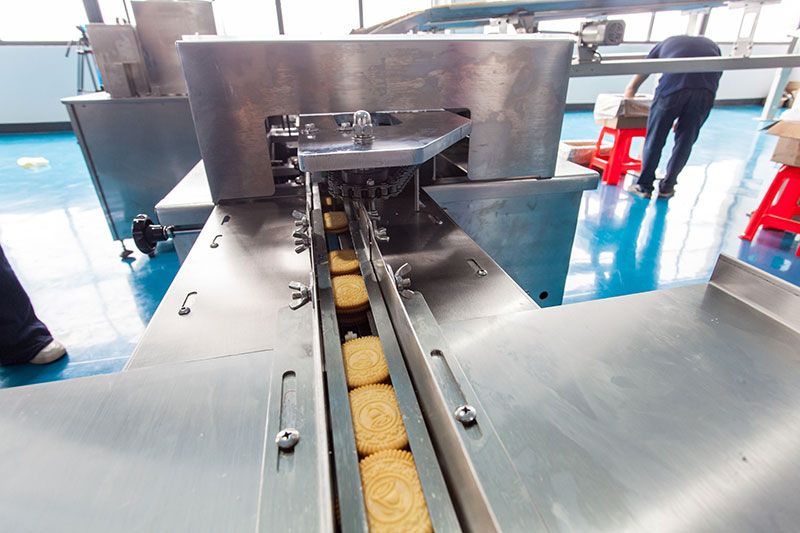 High Speed Feeding And Packing Line For Sandwich Biscuits