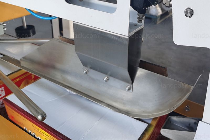 Automatic Premade Pouch Case Packing System With Robotic Palletizer