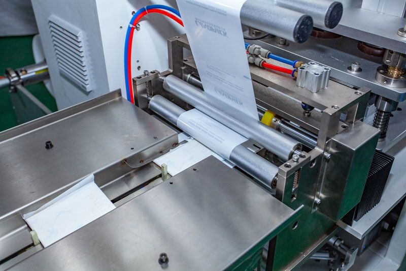 Fully Automatic Four Side Sealing Horizontal Packaging Machine