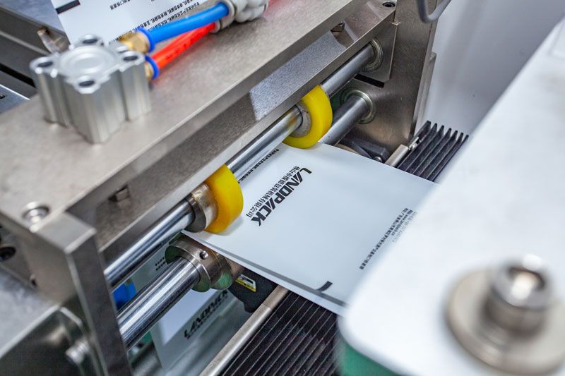Fully Automatic Four Side Sealing Horizontal Packaging Machine