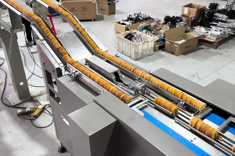 Automatic Feeding Packing Line Horizontal Biscuit Packaging Machine