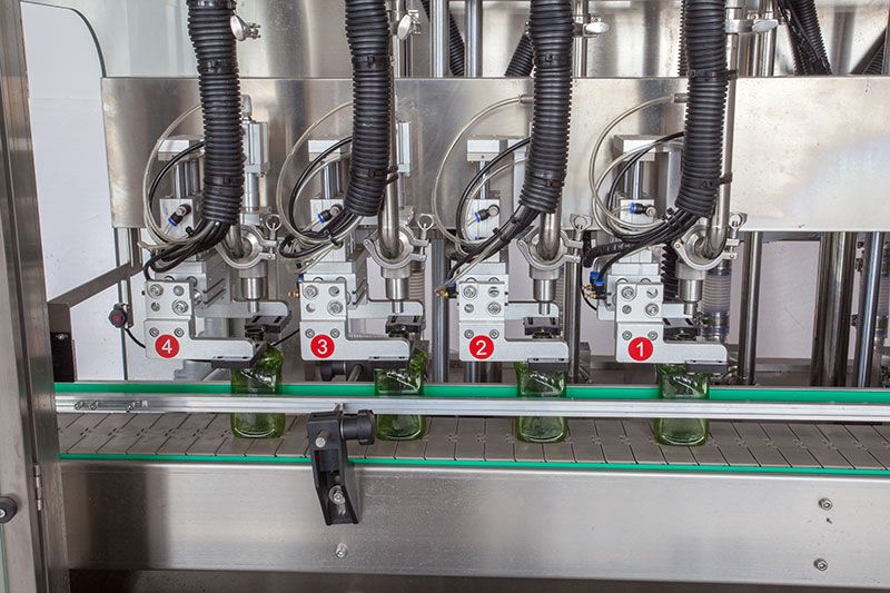 4-Head Tracking Filling Machine