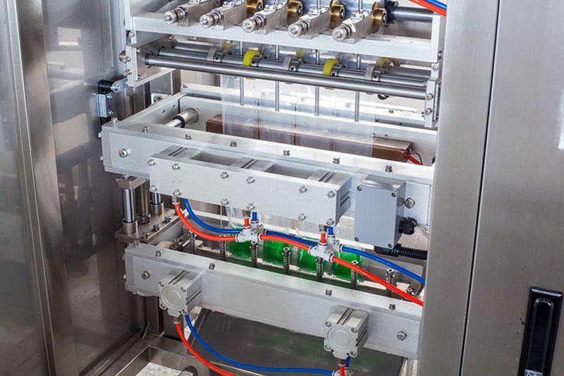 Horizontal Sealing & Cutting