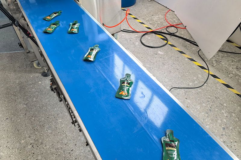 Output Feeding Conveyor