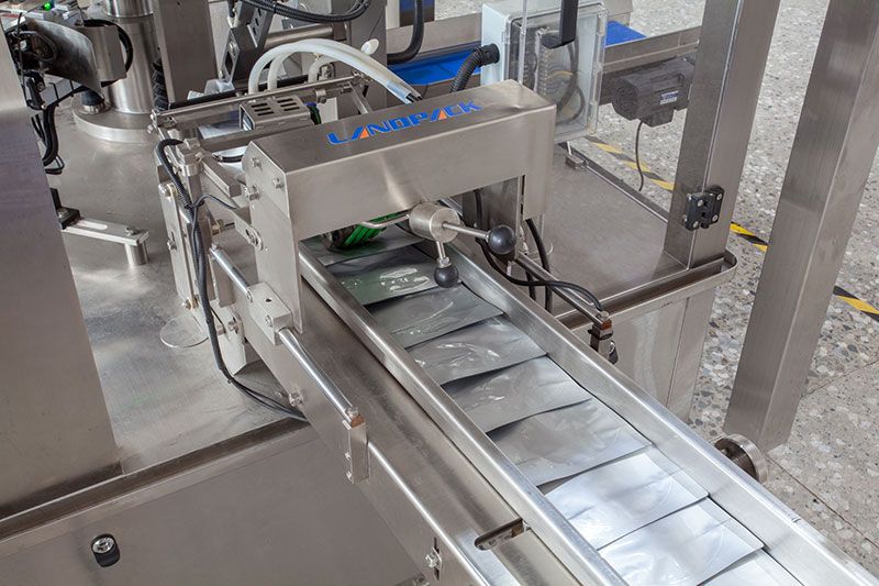 Horizontal Bags Feeding