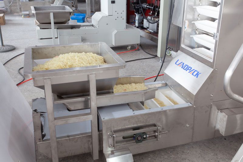Fully Automatic M Shape Pouch Packing Machine For Granule