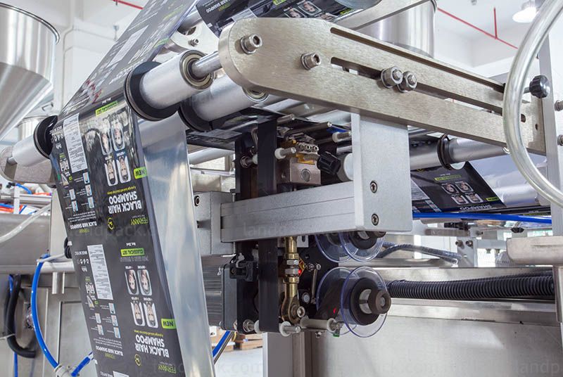 Shampoo Sachet Packing Machine | 4 Side Sealing Pouch Vertical Packing Machine